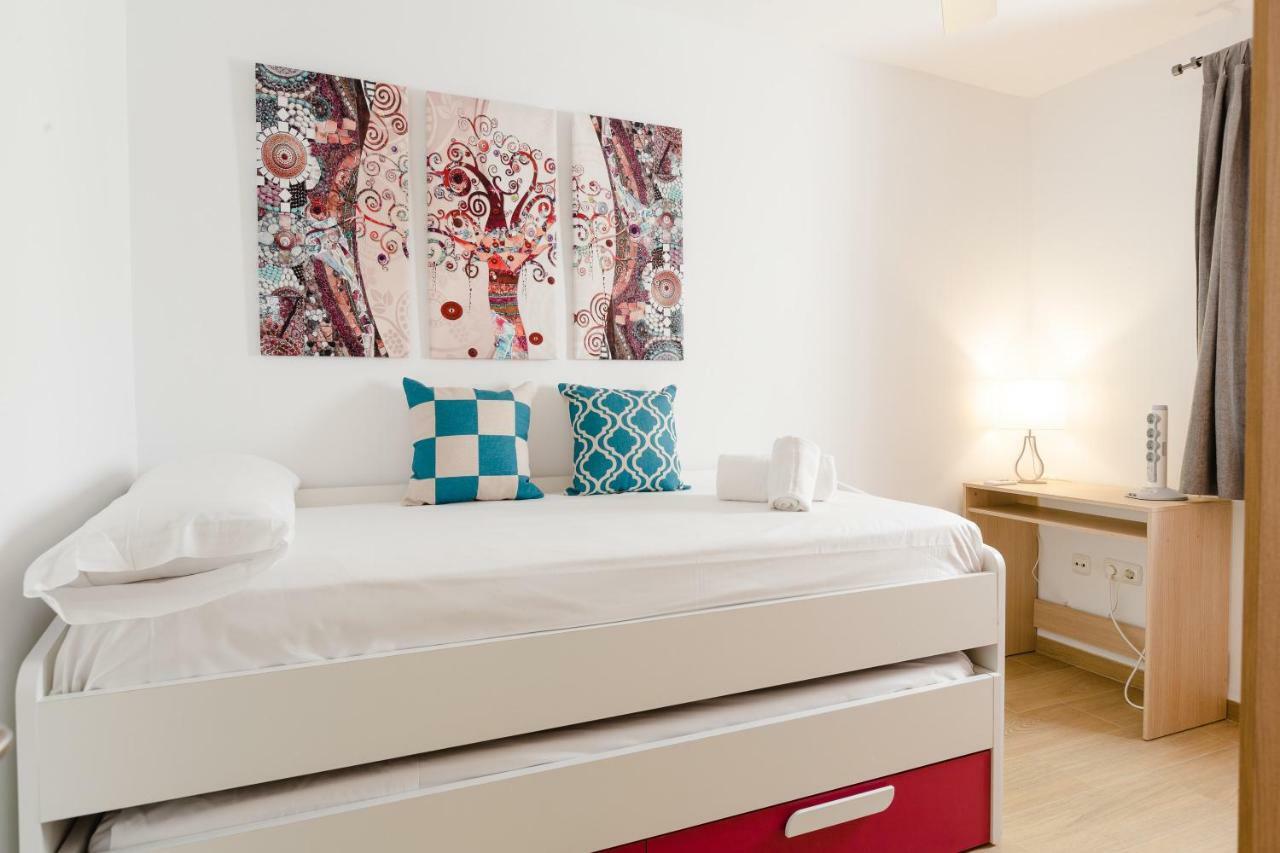 Picasso Daisy Apartment *